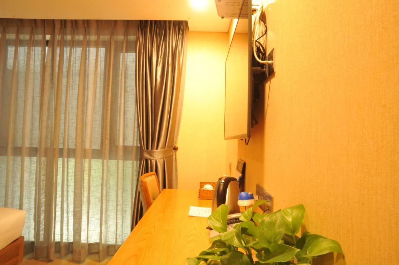 Imperial Saigon Hotel Ho Chi Minh City Exterior photo