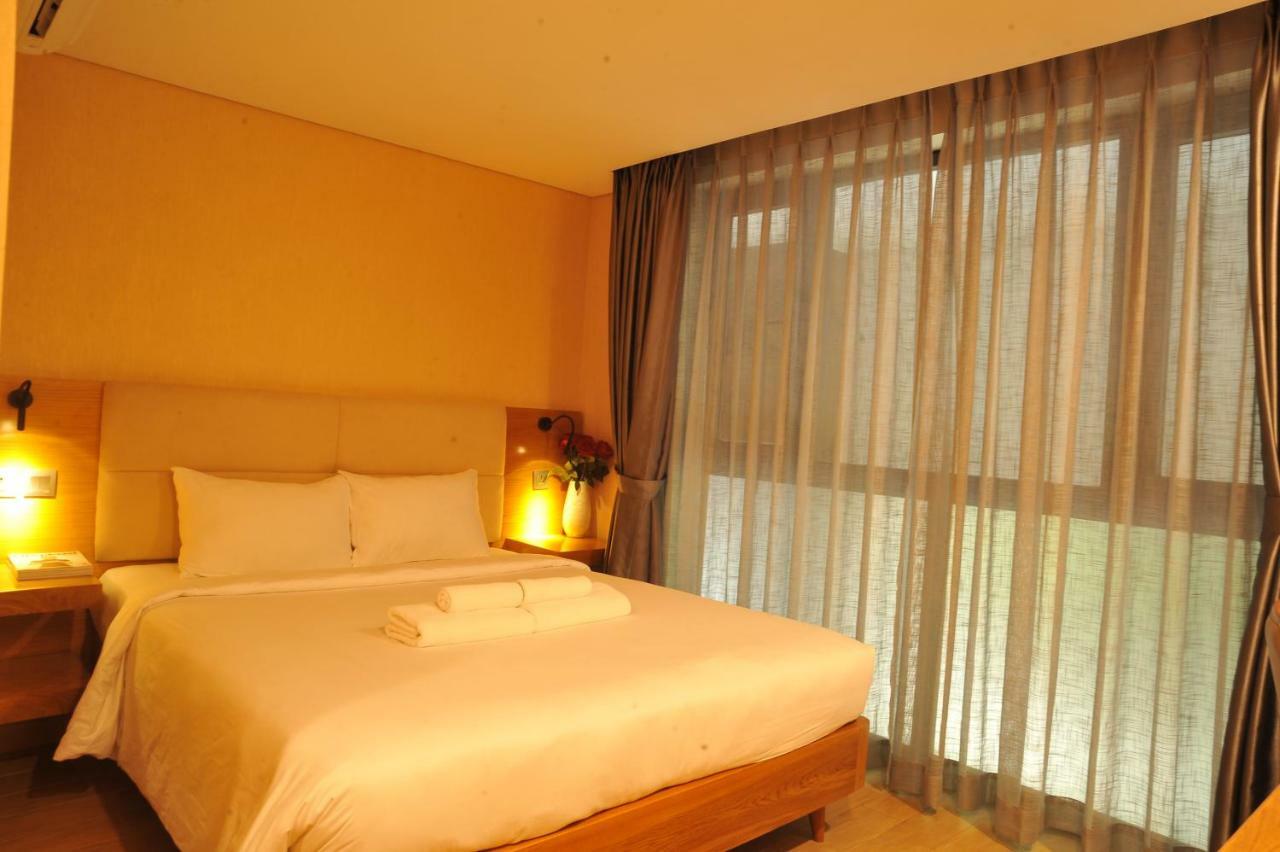 Imperial Saigon Hotel Ho Chi Minh City Exterior photo